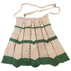 Lace half apron green and white Christmas